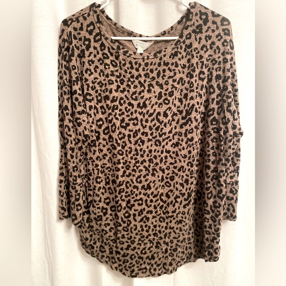 MARKET & SPRUCE cheetah print sweater